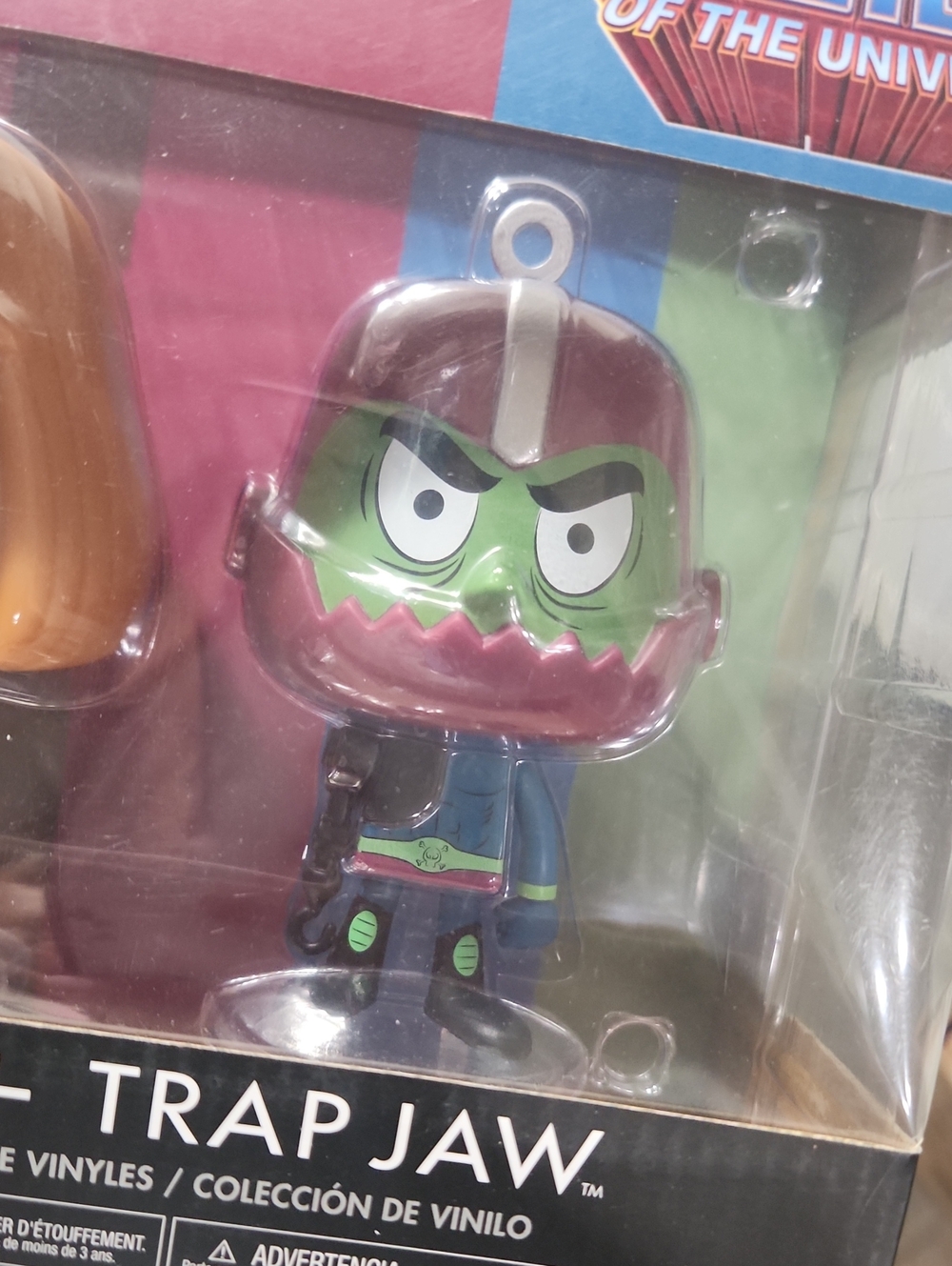 He-Man + Trap Jaw Vinyl Collectible - Picture 4 of 5